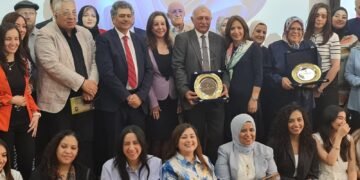 الجامعة البريطانية في القاهرة تكرّم لولا زقلمة تقديرًا لمسيرتها الرائدة في صناعة الاتصال