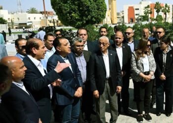 وزيرة الإسكان تتفقد بوغاز منطقة 24 والممشى السياحي بين مارينا 5 ومارينا7