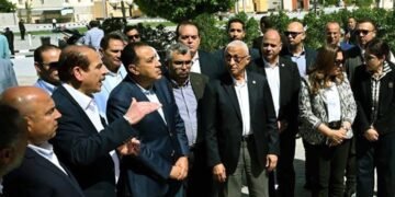 وزيرة الإسكان تتفقد بوغاز منطقة 24 والممشى السياحي بين مارينا 5 ومارينا 7