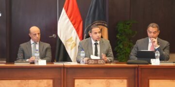 رئيس الرقابة المالية يبحث مقترحات تعزيز جاذبية السوق مع جمعية الاستثمار المباشر ورأس المال المخاطر
