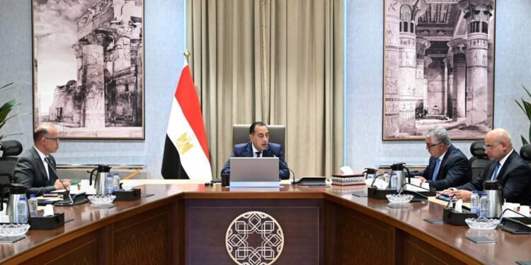 مقترح لإنشاء مركز توزيع لوجيستي عالمي بـ”اقتصادية قناة السويس” لجذب الاستثمارات الأجنبية
