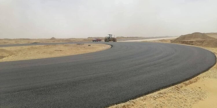 الإسكان : استكمال البنية التحتية لـ1800 فدان أراضٍ سكنية بمنطقة شمال المطار في أكتوبر الجديدة