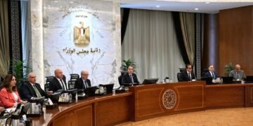 الحكومة تخصص أراضي جديدة لمشروعات الطاقة المتجددة والتنمية الصناعية بمطروح