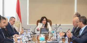وزيرة الإسكان توجه بمضاعفة معدلات الأداء في مشروعات الأبراج بالعاصمة الإدارية والعلمين الجديدة