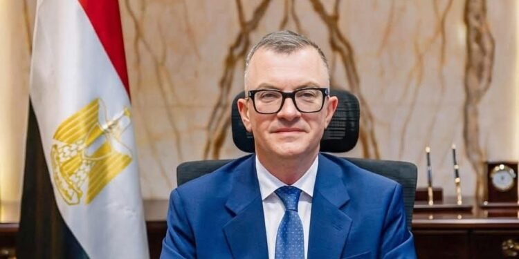 وزير التخطيط يبحث مع البنك الإسلامي للتنمية مستجدات المحفظة الاستثمارية لمصر