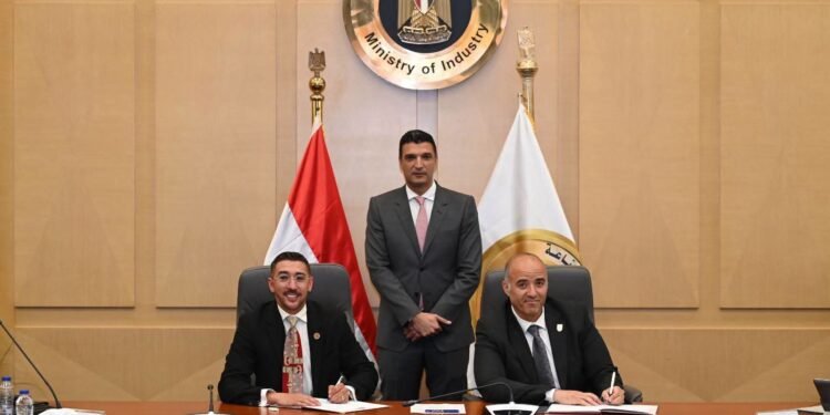 الصناعة: شراكة بين هندسة القاهرة ووادي الملوك لدعم فريق السيارات الكهربائية وتمثيل مصر دوليًا