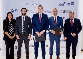 التعمير والإسكان العقارية وطلوع للتطوير العقاري تتعاونان مع راديسون بلو لإنشاء فندق 5 نجوم بمشروع The Island
