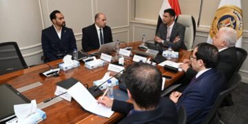 خالد هاشم: مبادرة “شمس الصناعة” تستهدف تركيب محطات طاقة شمسية لـ7000 مصنع بقدرة 1000 ميجاوات