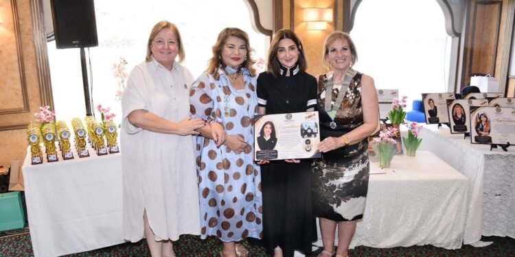 الإينرويل العالمية تمنح الدكتورة هبة السويدي جائزة “مارجريت جولدنج” تقديرًا لمسيرتها الإنسانية