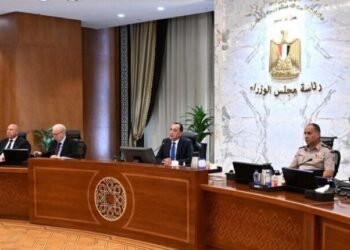 مجلس الوزراء يوافق على الاستعانة بالبنك الأهلي وبنك مصر لتسويق وبيع المركبات المتحفظ عليها بالمزاد العلني