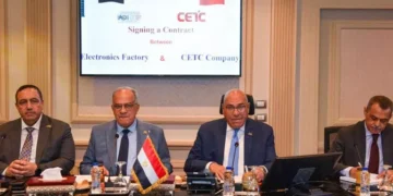 الهيئة العربية للتصنيع توقع اتفاقًا مع شركة صينية لتصنيع أجهزة اتصالات محليًا