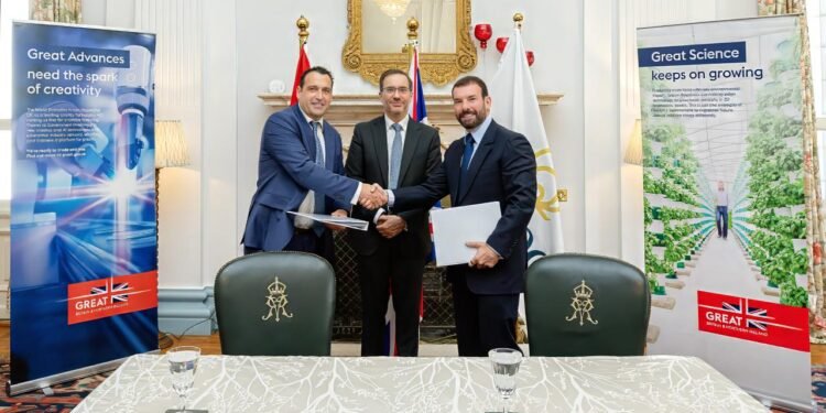 ألاميدا توقع شراكة استراتيجية مع مؤسسة جايز آند سانت توماس البريطانية