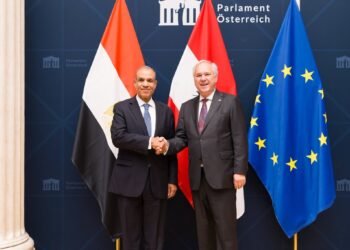 وزير الخارجية يبحث مع رئيس البرلمان النمساوي تعزيز التعاون الثنائي