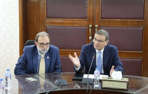 وزير الزراعة يبحث تطوير صناعة الألبان وتعزيز صادرات المنتجات المصرية