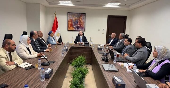 «القومي لتنظيم الإعلانات» يدرس منح حوافز للإعلانات التي تستخدم الطاقة المتجددة
