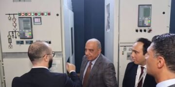 وزير الكهرباء يشهد افتتاح مصنع سيمنس للمكونات الكهربائية وحلول الأتمتة