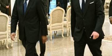 مدبولي والدبيبة يبحثان تعزيز التعاون المصري الليبي في الطاقة والربط الكهربائي والاستثمارات المشتركة