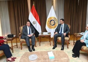 تعاون بين وزارة الصناعة ونقابة المهندسين لتيسير التراخيص ورفع كفاءة الخدمات للمستثمرين