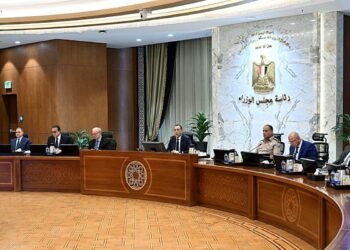 مجلس الوزراء يوافق على إنشاء منطقة حرة لمصنع منسوجات باستثمارات 82 مليون دولار