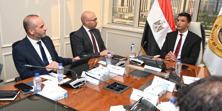ABB مصر تصدر إلى أكثر من 60 دولة وتدرس المشاركة في مبادرة “شمس الصناعة”