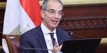 وزير الاتصالات: التوسع في خدمات الجيل الخامس والألياف الضوئية