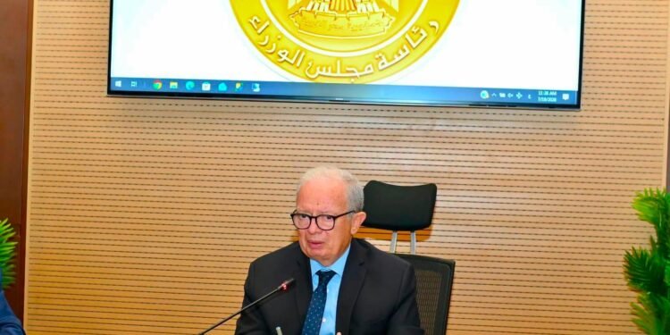الدكتور حسين عيسى