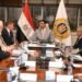 وزير الصناعة يبحث مع مرسيدس-بنز التوسع في تصنيع السيارات بمصر