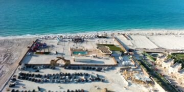 «كيو للتطوير العقاري» تطلق مشروع «Q Bay» وتفتتح شاطئ Amarai Beach في الساحل القريب باستثمارات 9 مليارات جنيه