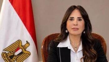 وزيرة الإسكان تتابع مشروعات البنية الأساسية والخدمات بالمدن الجديدة