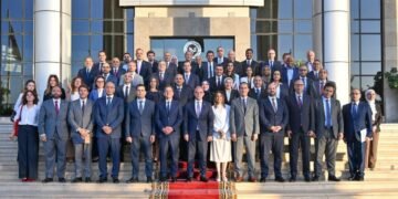 وزير الاستثمار يبحث مع السفير الفرنسي و22 شركة فرنسية خططهم التوسعية وسبل زيادة الاستثمارات