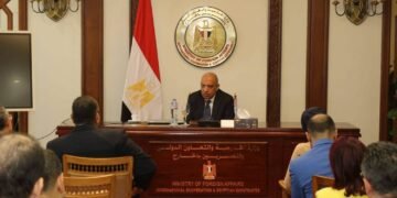 وزير الكهرباء: فرص استثمارية متنوعة في مجالات الطاقة المتجددة والإنتاج والنقل والتوزيع فى اطار خطة التنمية المستدامة