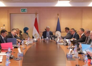 وزير السياحة والآثار يترأس اجتماع مجلس إدارة المجلس الأعلى للآثار