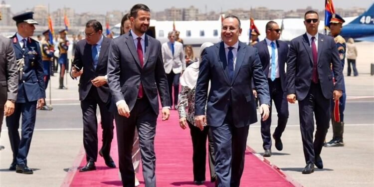 مباحثات مصرية – مونتينيجرية لدعم التجارة والاستثمار وتطوير التعاون بين الموانئ