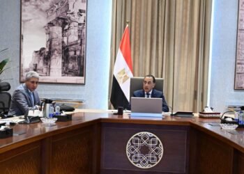 رئيس الوزراء يتابع جهود دفع قطاع السياحة