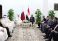 «مدبولي» يبحث مع رئيس الوزراء القطري تعزيز التعاون الاقتصادي والطاقة