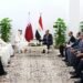 «مدبولي» يبحث مع رئيس الوزراء القطري تعزيز التعاون الاقتصادي والطاقة