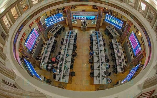البورصة المصرية تربح 85 مليار جنيه في أولى جلسات أغسطس ورأس المال السوقي يتجاوز 4 تريليونات جنيه