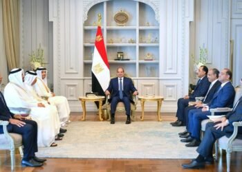 السيسي ورئيس وزراء قطر يبحثان زيادة الاستثمارات.. مصر تقدم تسهيلات جديدة للمستثمرين