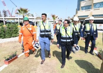 وزير الصناعة : مصر تحتل مكانة عالمية في صناعة وتصدير الأسمدة لامتلاكها قاعدة تصنيعية قوية