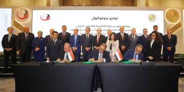 البنك المركزي ووزارة الخارجية يطلقان مبادرة «حدث بياناتك في مصر» لتيسير الخدمات المصرفية للمصريين بالخارج