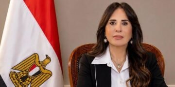 وزيرة الإسكان: تسريع تنفيذ مشروعات الطرق والمرافق بالمدن الجديدة لدعم التنمية والاستثمار