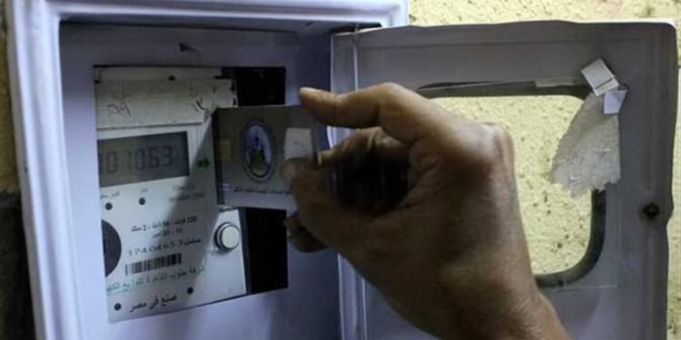 رسوم خدمة العملاء الجديدة لشرائح الكهرباء للقطاع التجاري.. تعرف على الأسعار