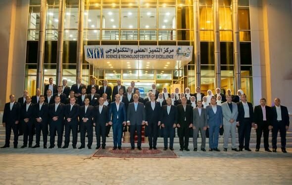وزير الإنتاج الحربي يتابع المشروعات البحثية بمركز التميز العلمي والتكنولوجي