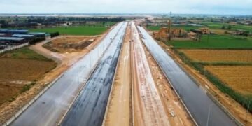 وزيرة الإسكان تتابع تنفيذ مشروعات طرق وكباري بالإسكندرية وكفر الشيخ