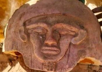 اكتشاف 3 مقابر أثرية بالواحات البحرية تضم مومياوات وتوابيت من الحجر الجيري والفخار