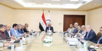 وزير الدولة للإنتاج الحربي يبحث مستجدات الإنتاج وخطط تطوير الشركات التابعة