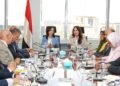 وزيرة الإسكان ومحافظ البحيرة يستعرضان موقف مشروعات مياه الشرب والصرف الصحي
