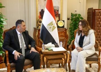 وزيرة التنمية المحلية والبيئة تتابع مع محافظ دمياط مشروعات الخطة الاستثمارية وملفات التصالح والنظافة