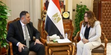 وزيرة التنمية المحلية والبيئة تتابع مع محافظ دمياط مشروعات الخطة الاستثمارية وملفات التصالح والنظافة