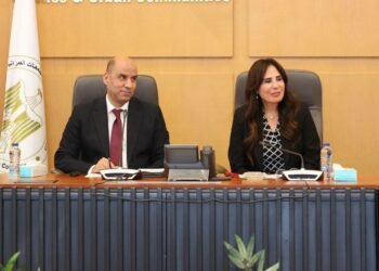 وزيرة الإسكان ووزير العمل يكرمان أوائل المدارس الفنية للمياه والصرف ومدرسة عمار للتكنولوجيا التطبيقية